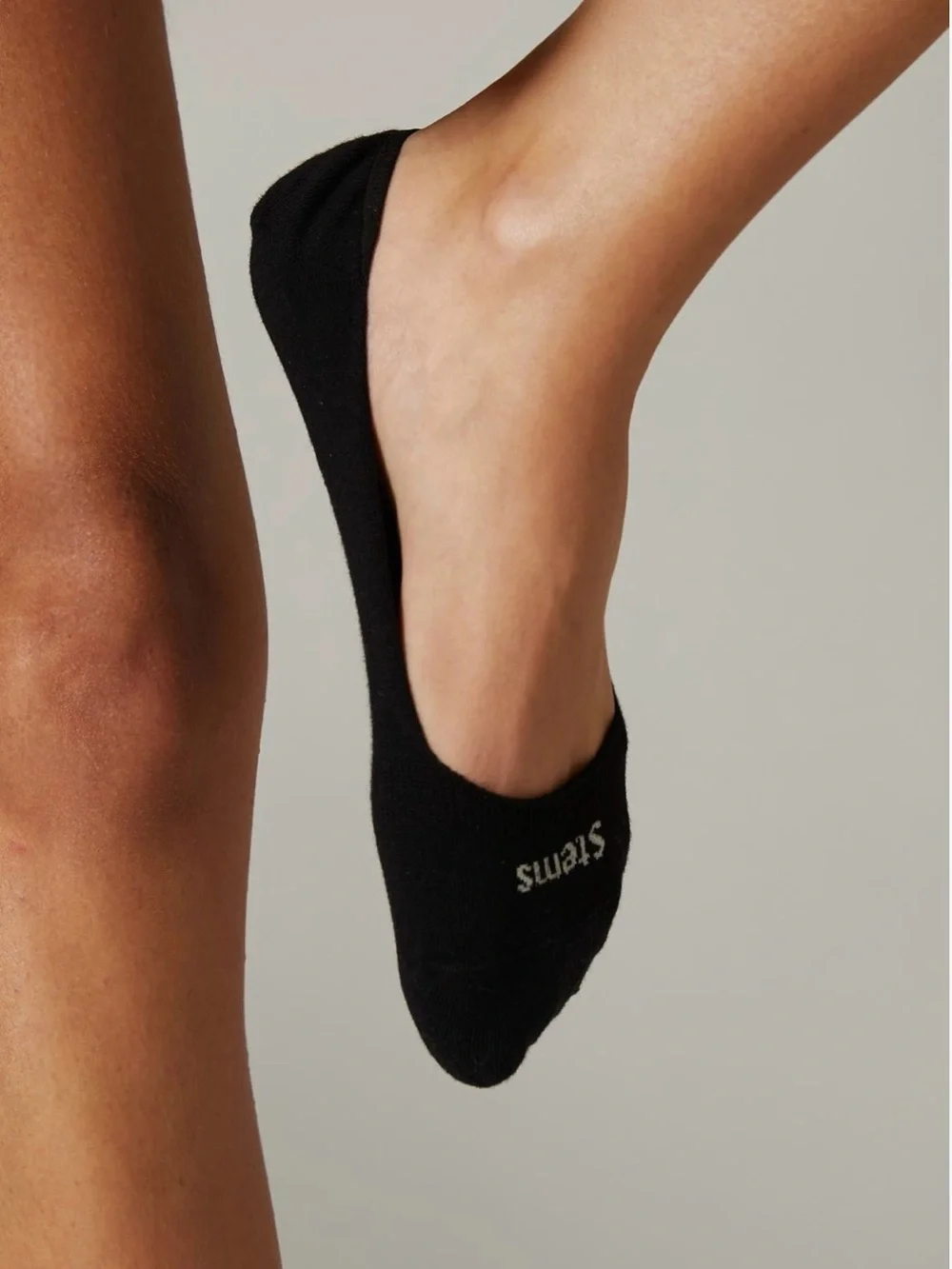 Stems Cotton Blend Invisible Steps No-Show Socks